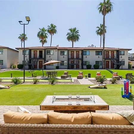 137 Fully Furnished, Amenities Galore